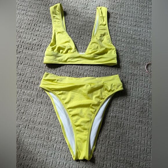 Urban Outfitters Out From Under Neon Tall Bikini set - Picture 1 of 16